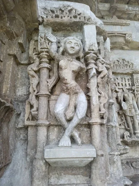 Khajuraho Tapınağındaki Eski Hindu Tanrı Heykeli — Stok fotoğraf