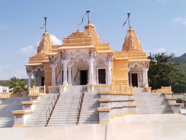 Νέο Ινδουιστικό Ναό Από Nilkanth Dham Poicha Gujarat Ινδία — Φωτογραφία Αρχείου