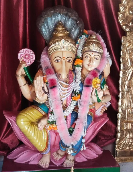 Індуїстський Бог Крішна Статуя Нількант Dham Poicha Gujarat Індія — стокове фото