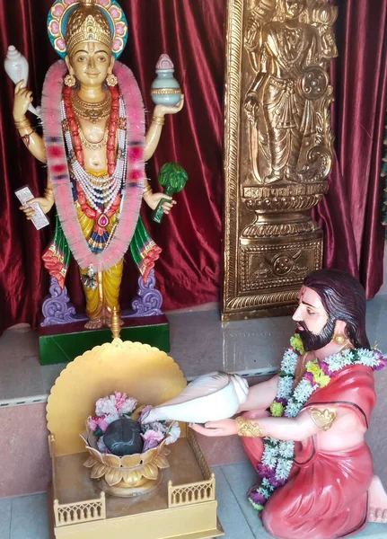 Estátua Deus Hindu Nilkanth Dham Poicha Gujarat Índia — Fotografia de Stock