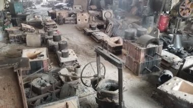 Makinedeki fabrika fabrikası.