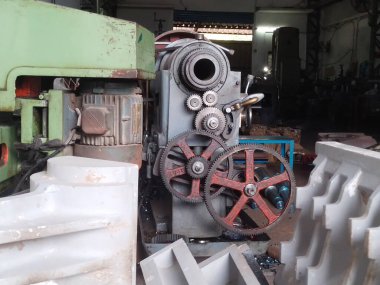 Makinedeki fabrika fabrikası.