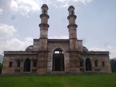 Jamie Camii, Pavagad Champaner Gujarat Hindistan 'dan tarihi bir yerde.