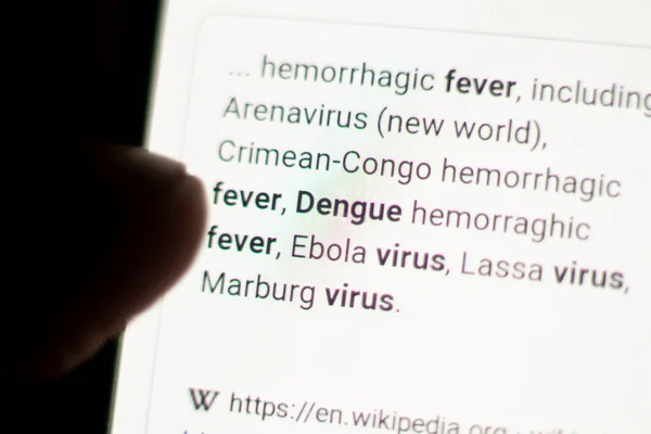 Dengue News Phone Mobile Phone Hands Selective Focus Chromatic Aberration — Stock Photo, Image