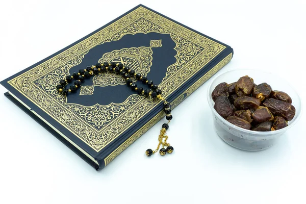Corán Con Cuentas Oración Color Negro Fechas Recipiente Plástico Sobre — Foto de Stock