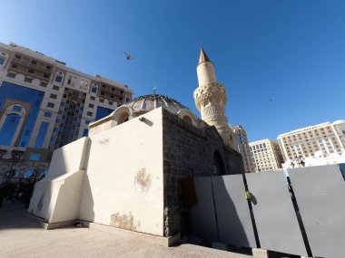 Mescid Ebu Bekir Siddeeq 'in gündüz görüş açısı geniş.