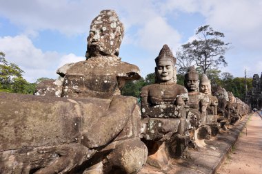 Gündüz vakti Siem Reap, Kamboçya 'da Angkor Wat mimarisinin görüntüsü