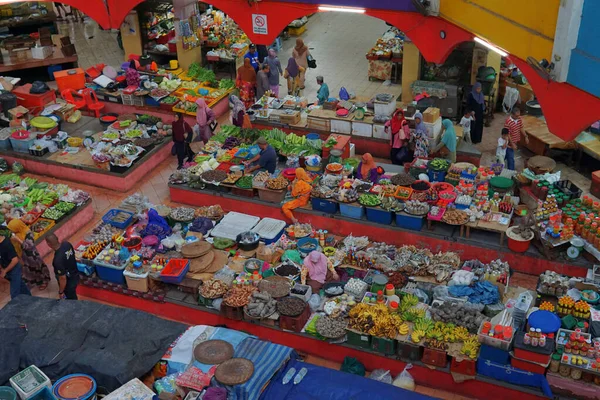 Comerciantes Locales Que Venden Sus Verduras Alimentos Secos Pasar Siti —  Fotos de Stock