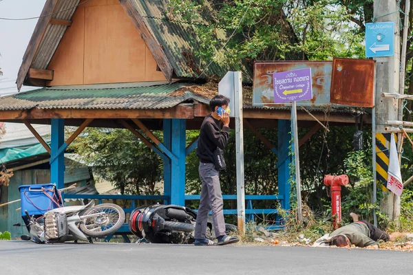 Τσιάνγκ Μάι Ταϊλάνδη Απρίλ 2020 Ατύχημα Μοτοσικλέτα Που Μεταφέρει Αυγά — Φωτογραφία Αρχείου