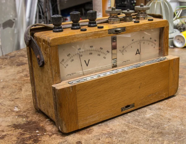 Vintage analog elektrik metre