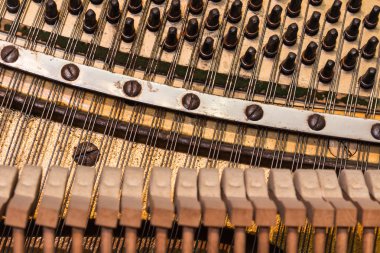 Eski piyano - Ayrıntılar