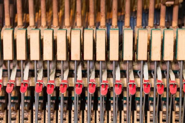 Oude piano - details — Stockfoto