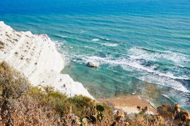 Turistler Sicilya 'nın Agrigento ilinde yer alan 