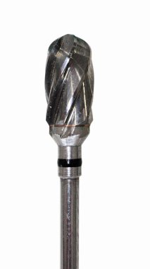 Kesici. Oymacı. Oyma aleti. Takma diş üretimi için bir araç. Diş aletleri. Beyazda izole edilmiş. Öğütücü alet. Mücevher aleti. Metal kesme aleti. Elmas alet. İyi iş çıkardın. Kusursuz cilalama.