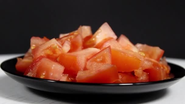 토마토 얹는다 — 비디오