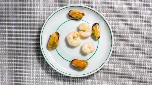 Stop Motion Animation Canned Seafood Laid Out Gradually Plate Mussels — Stock Video