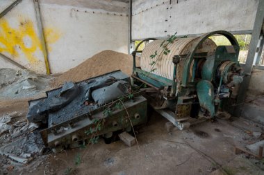 Sırbistan 'da terk edilmiş uranyum ayırma fabrikası