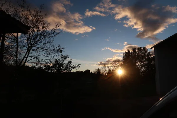 Λάμψεις του ήλιου σε μια γειτονιά των Αστουριών — Φωτογραφία Αρχείου
