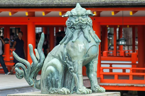 Japon aslan heykeli — Stok fotoğraf