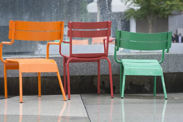 Colorful Wet Chairs Next Dizengoff Square Fountain Tel Aviv Israel — Stock Photo, Image