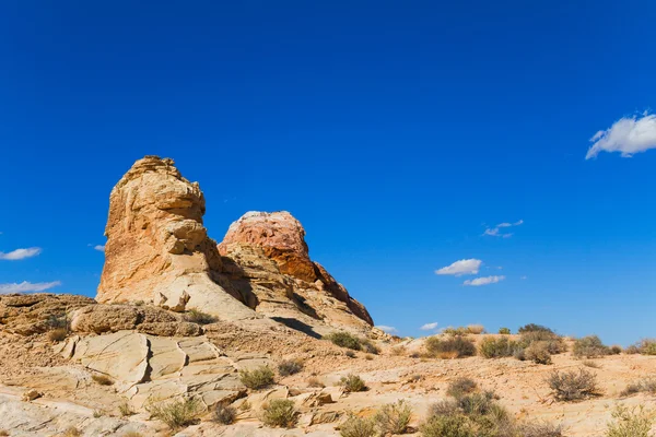 Formacje skalne w pustyni — Zdjęcie stockowe