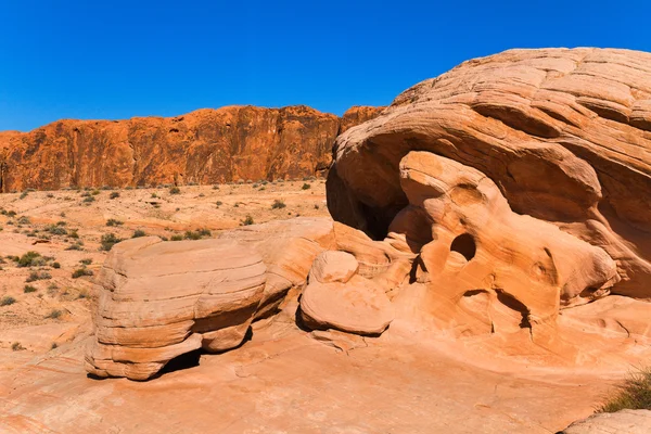 砂岩のオレンジ色の岩の形成 — ストック写真