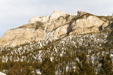 Las Vegas, Nevada çevresinde bahar dağlar