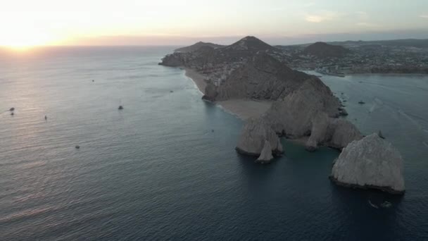 Cabo San Lucas sinematik gün batımı manzarası — Stok video