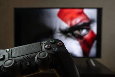 Video oyunlarına bakış açısı. Playstation 'da video oyunu oynuyorum. Savaş Tanrısı