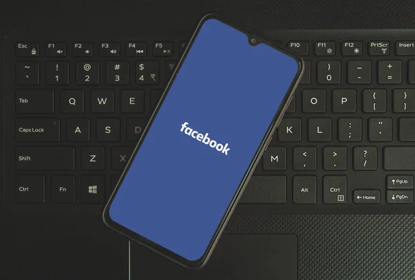 Facebook Fue Fundada Por Mark Zuckerberg Popular Servicio Global Redes — Foto de Stock