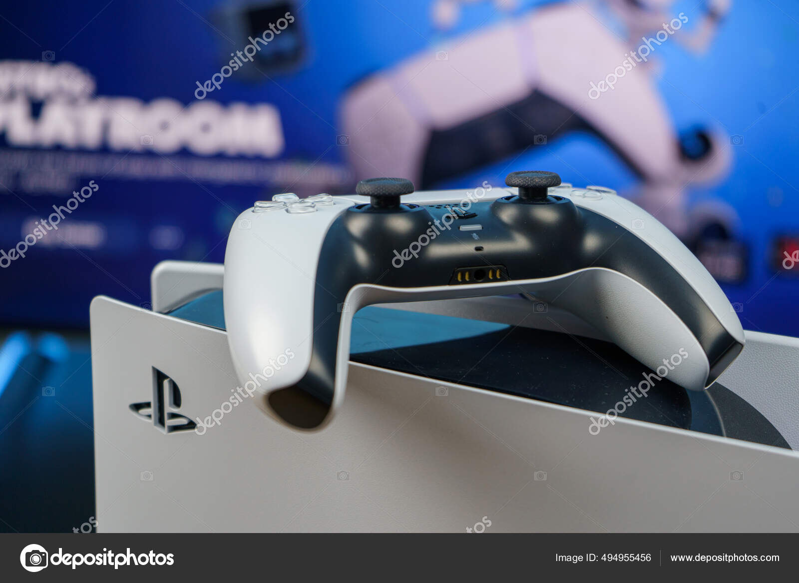 Sony Playstation 5 Console And Games Stock Photo - Download Image Now -  Video Game, PlayStation 5, Gamer - iStock