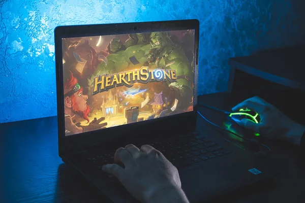 Hearthstone Darmowa Cyfrowa Kolekcjonerska Gra Karciana Online Gra Komputerowa Człowiek — Zdjęcie stockowe