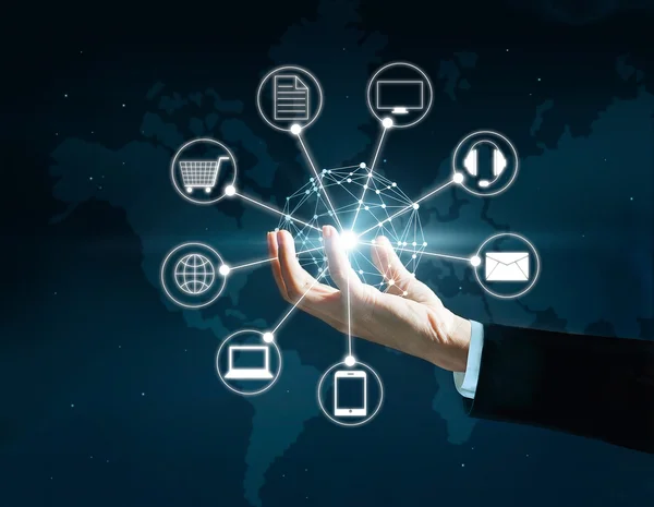 Handen met cirkel wereldwijd netwerkverbinding, Omni-Channel — Stockfoto