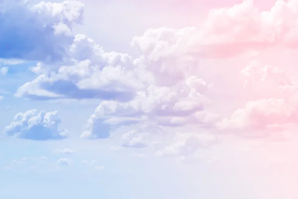 カラフルな空の背景の雲 — ストック写真