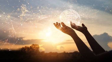 Ağ bağlantıları olan soyut eller, bilim ve iletişim konseptinde yenilikçi teknoloji.