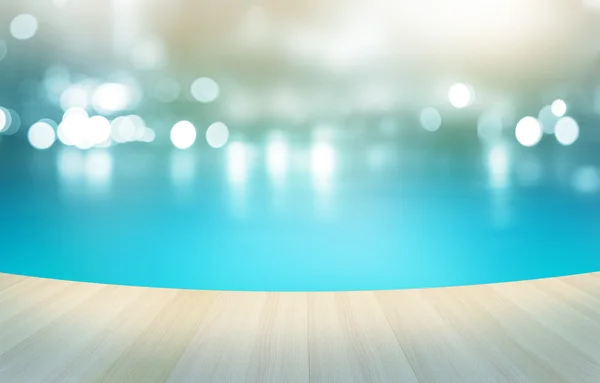 Ahşap zemin tropikal yüzme havuzu pastel arka plan üzerinde — Stok fotoğraf