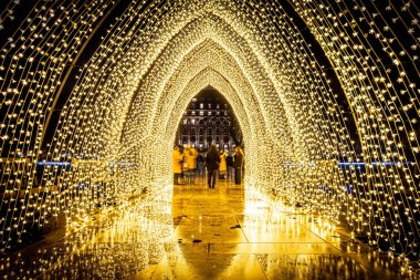 Londra 'da Noel ışıkları ve dekorasyonları.