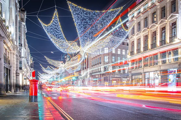 Cutie Poștală Roșie Strada Regent Din Londra Marea Britanie — Fotografie, imagine de stoc