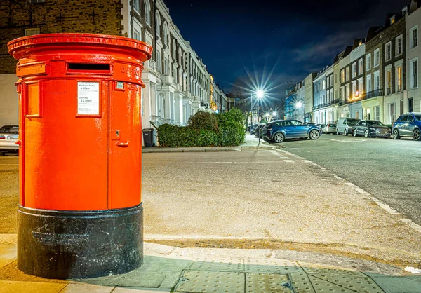 ロンドンのプリムローズ丘の住宅地のメールボックス — ストック写真