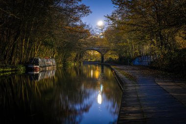 Gece Camden Kanalı, Londra