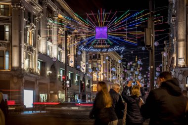 Londra 'nın merkezinde Noel ışıkları