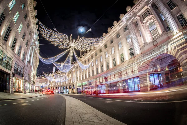 Regent Ulice Zdobené Vánocům — Stock fotografie