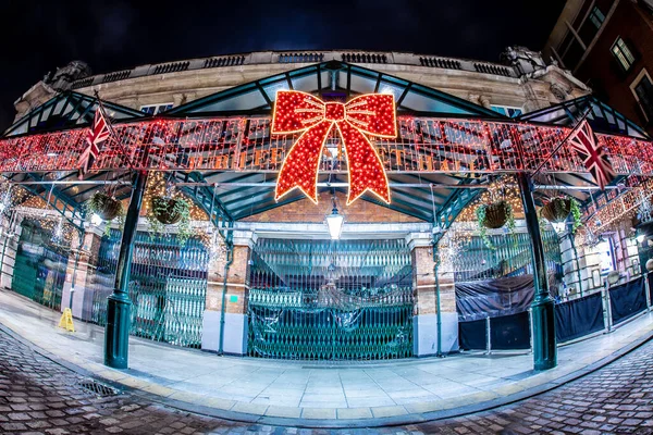 Londra Covent Bahçesi Nin Noel Süslemeleri — Stok fotoğraf