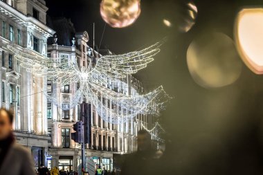 Temsilciler sokağı 2017 Noel için dekore edildi, Londra
