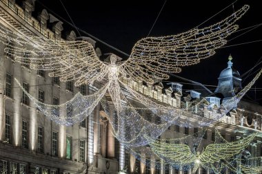 Temsilciler sokağı 2017 Noel için dekore edildi, Londra
