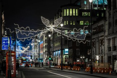 Noel için Picadilly dekore edildi, Londra, İngiltere