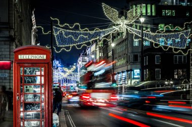 Noel için Picadilly dekore edildi, Londra, İngiltere