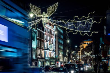 Noel için Picadilly dekore edildi, Londra, İngiltere