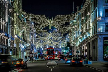 Noel için Picadilly dekore edildi, Londra, İngiltere