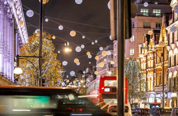 イギリス ロンドンのクリスマス タイムのオックスフォード ストリート — ストック写真